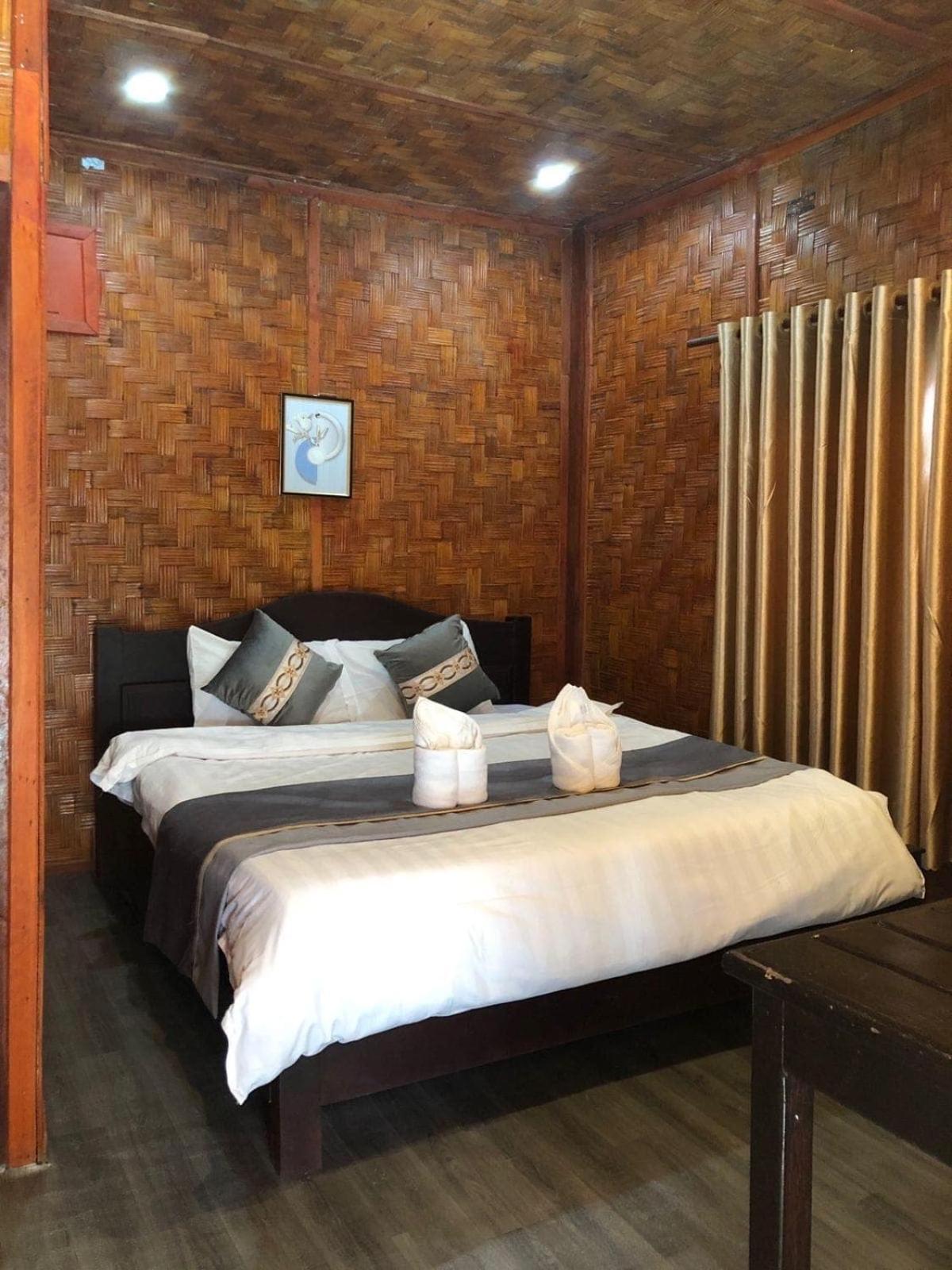 Vang Vieng Bungalows Exterior photo