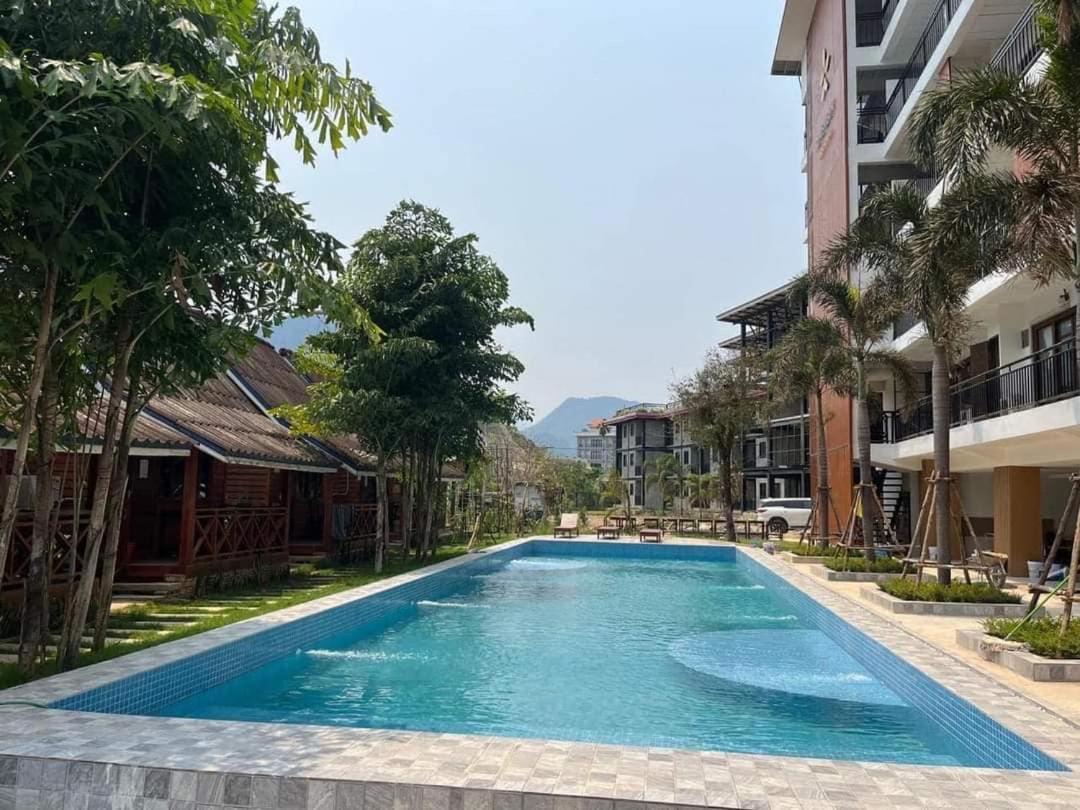 Vang Vieng Bungalows Exterior photo